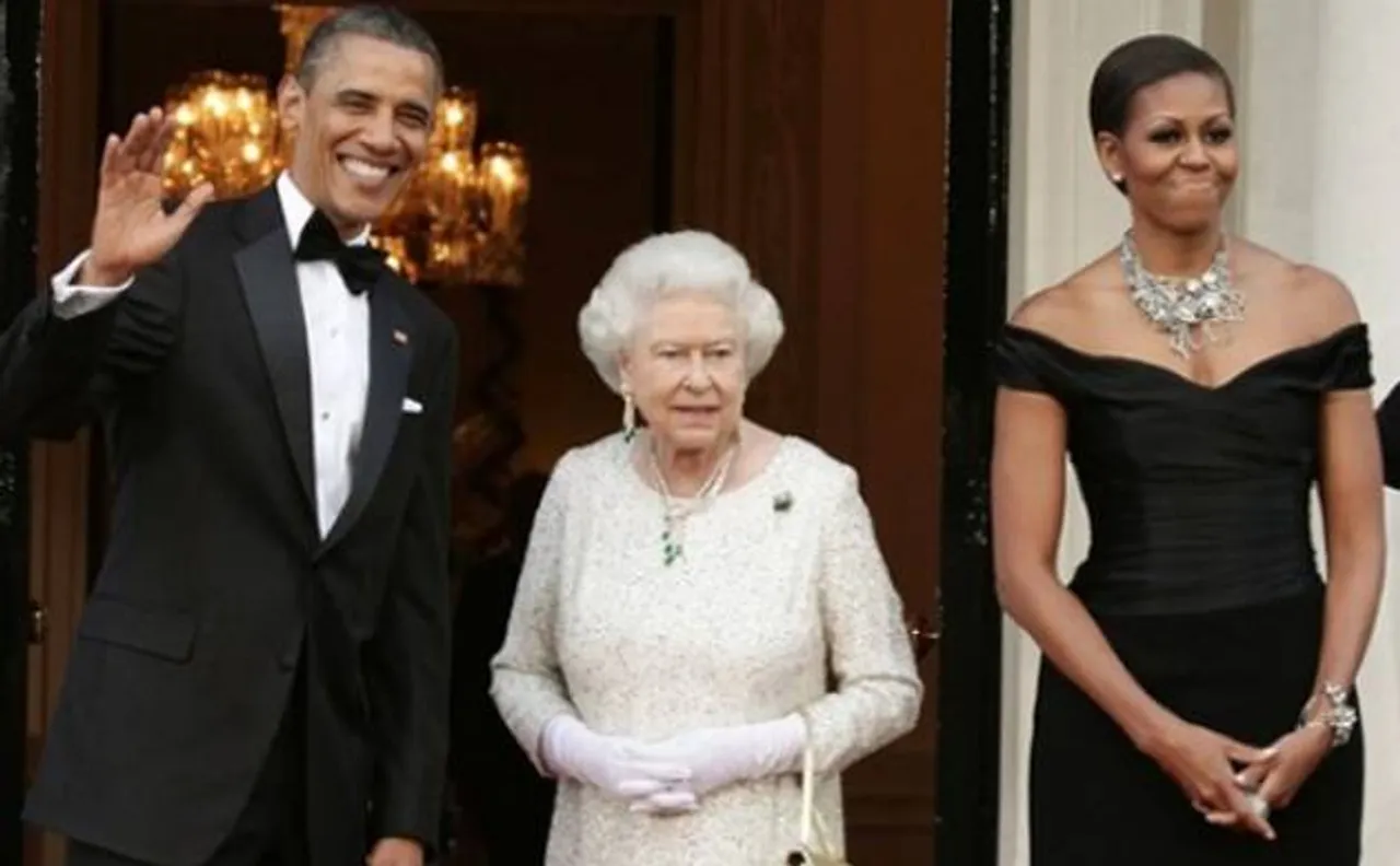 Obamas to dine with Queen Elizabeth II