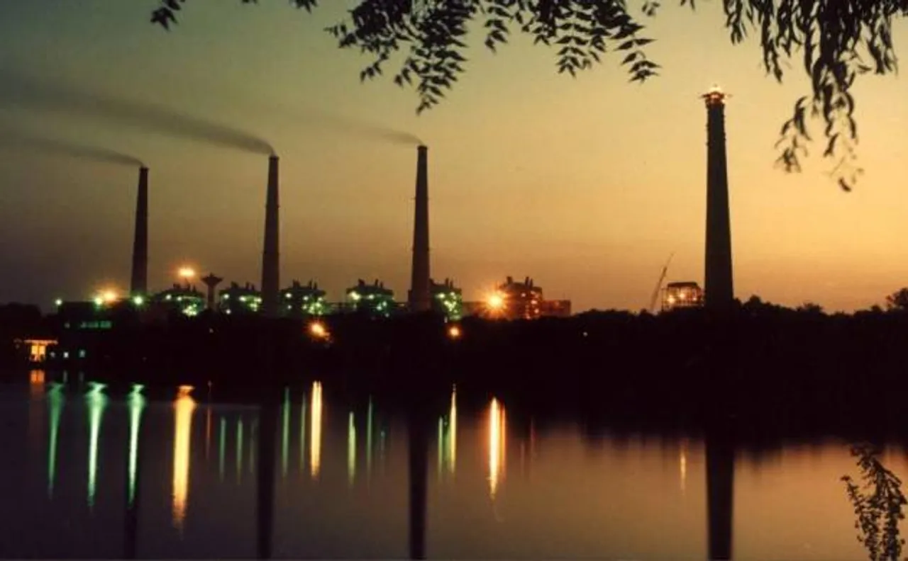NALCO pays Rs 260.72 cr interim dividend to Govt