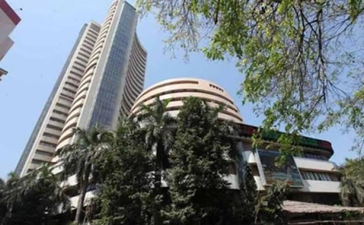 Sensex regains 26k-level, climbs 219 pts on upbeat global cues