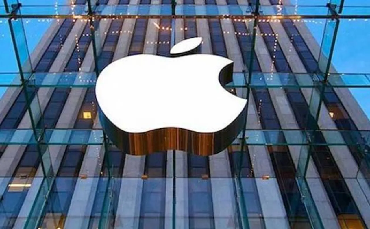 Feds say they've accessed phone at center of Apple data case
