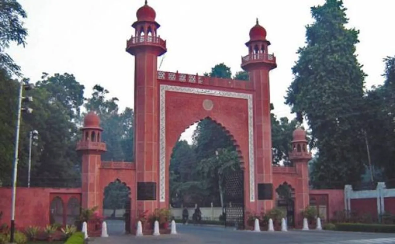 AMU violence: Two regional student groups clash, on boy shot dead
