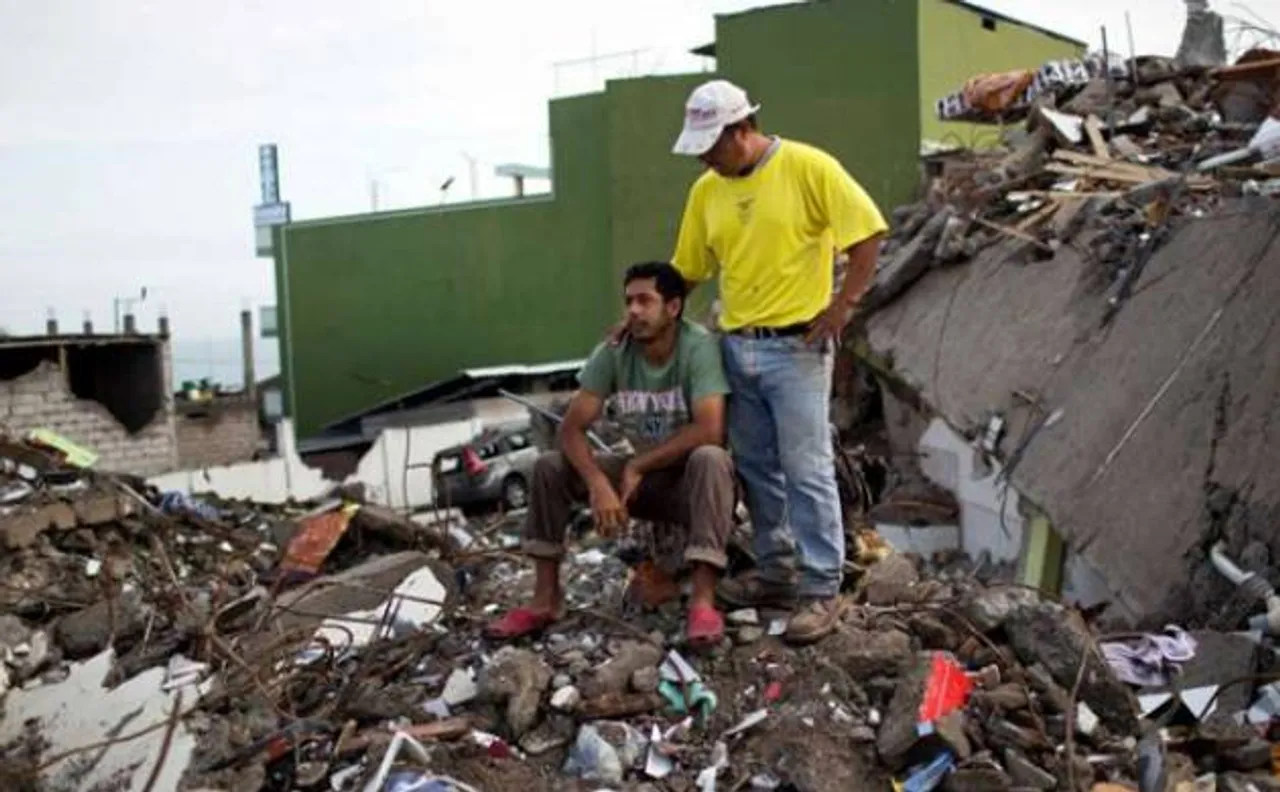 Death toll from Ecuador earthquake tops 650
