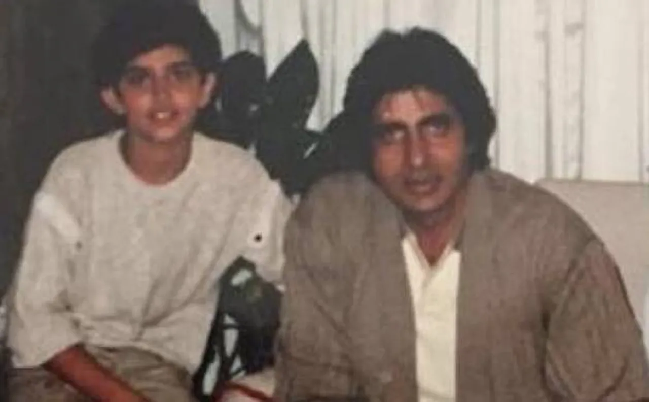 Hrithik Roshan posts throwback pic of his fan moment with Big B