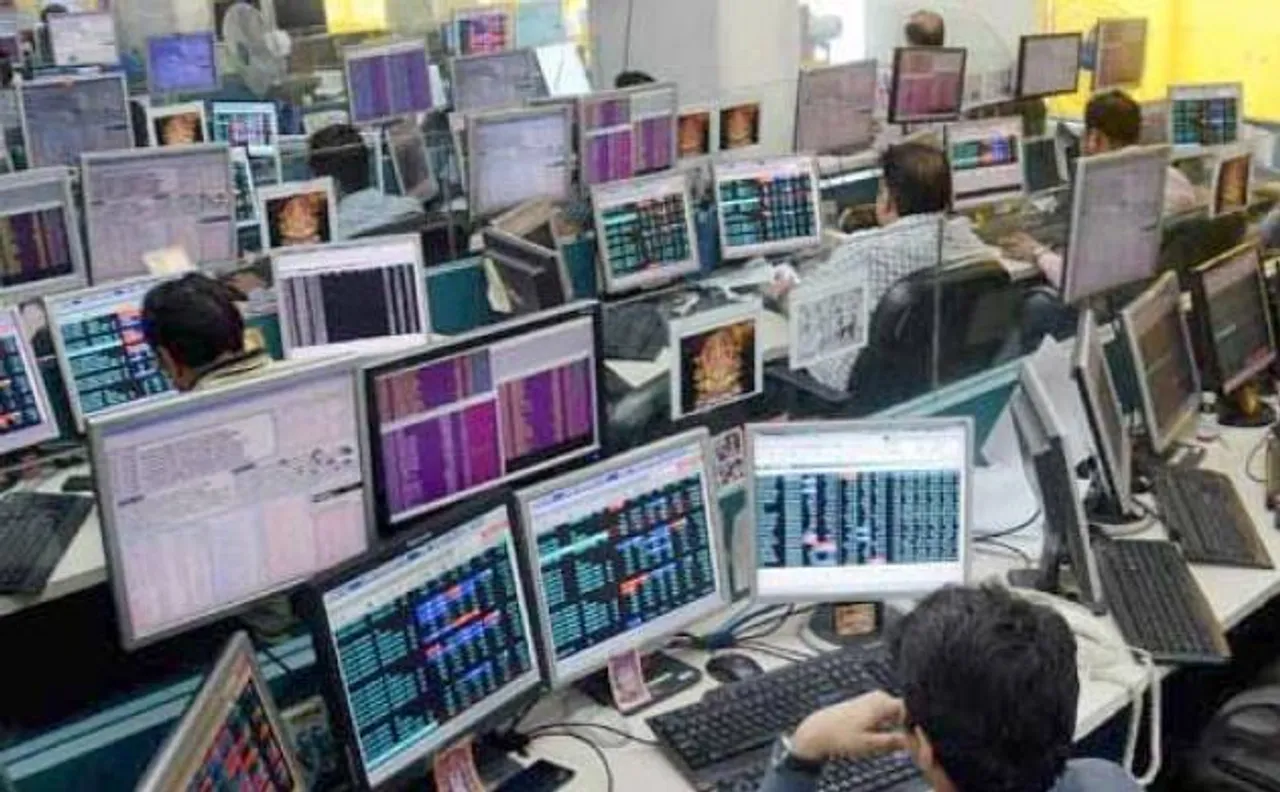 Sensex gains 53 pts on RIL earnings; capital goods, tech gain