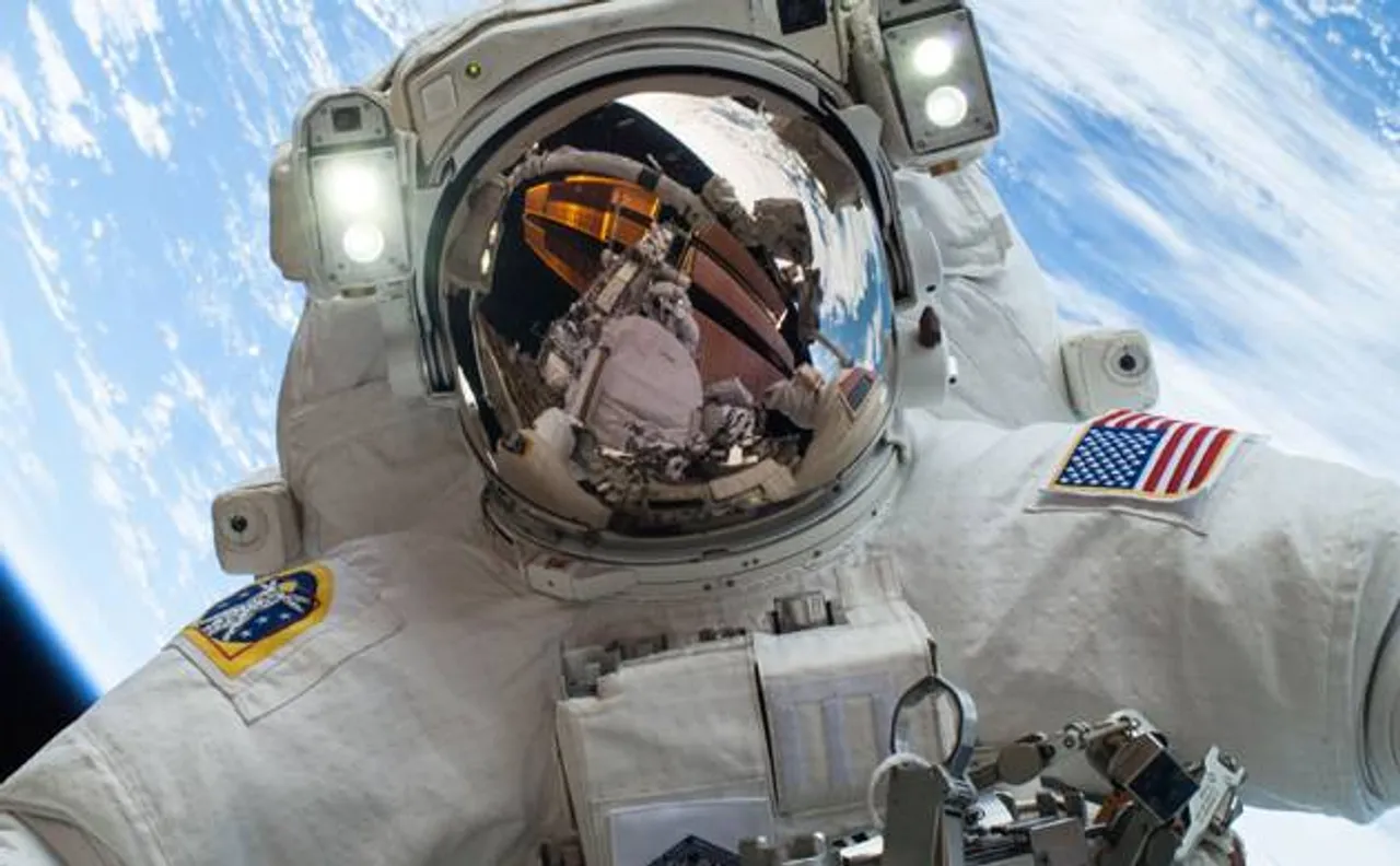 NASA astronauts prepare for a trip to ISS on private spacecraft