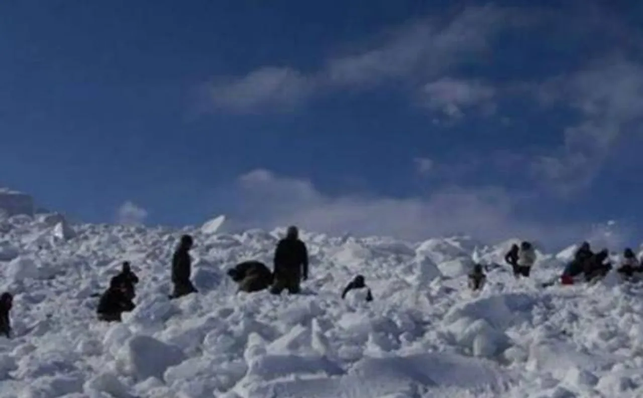 Siachen records more deaths of troops 4 months than last 3 yrs