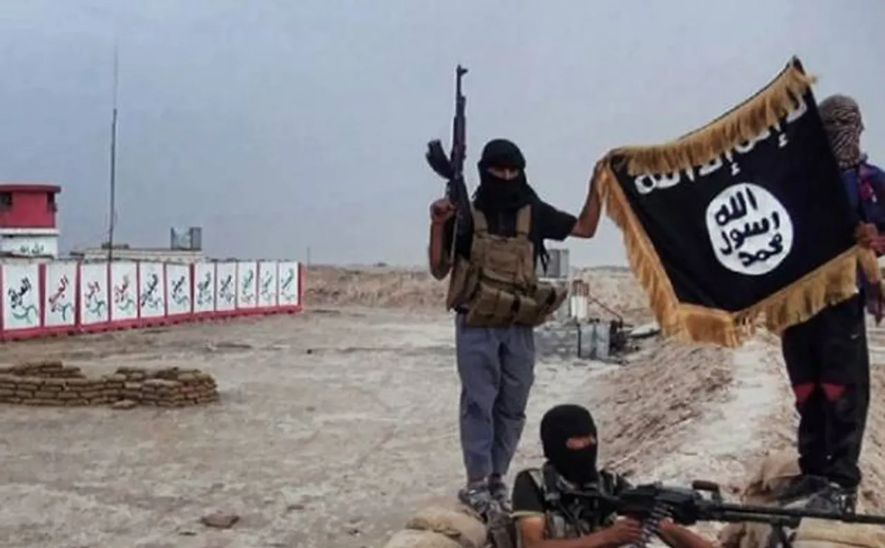 IS beheads four young 'spies' in Syria's Raqa: monitor