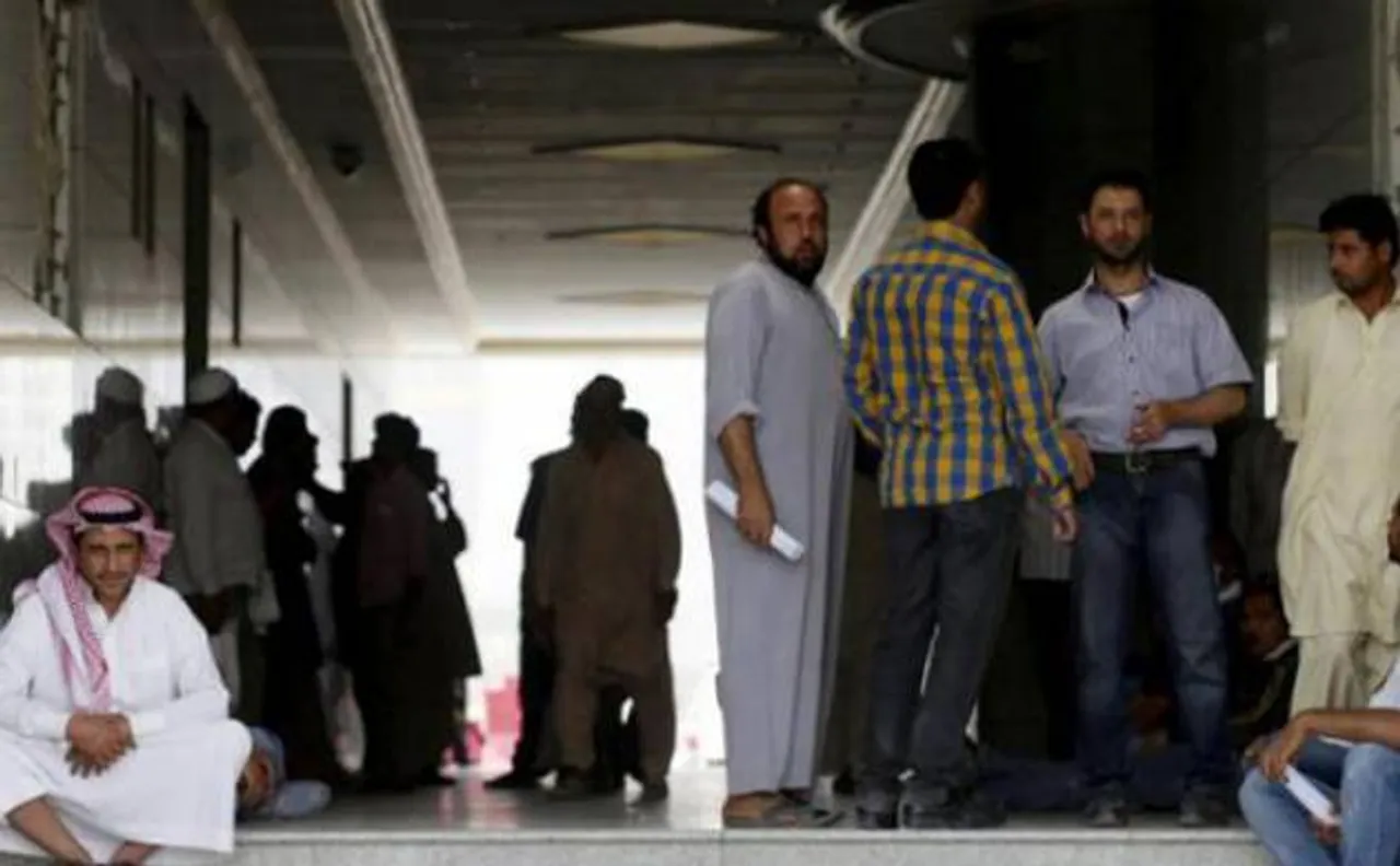Saudi Binladin Group lays off 77,000 workers: report