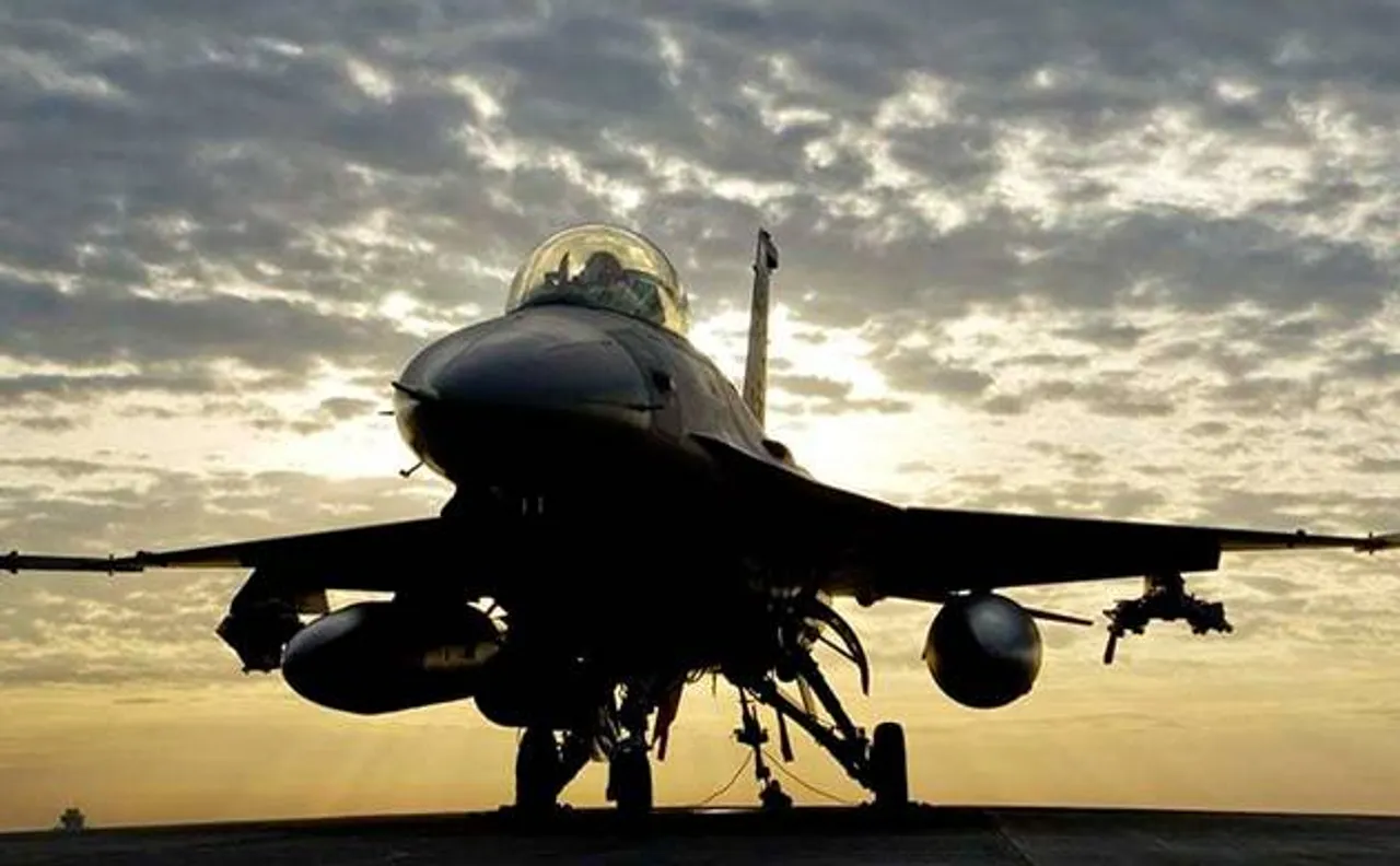 Pakistan has one month's time to grab USD 700 million F16 deal from US