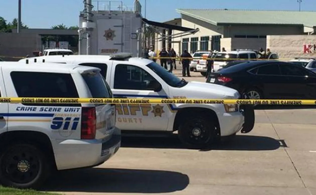 2 dead, 1 injured in Texas shooting
