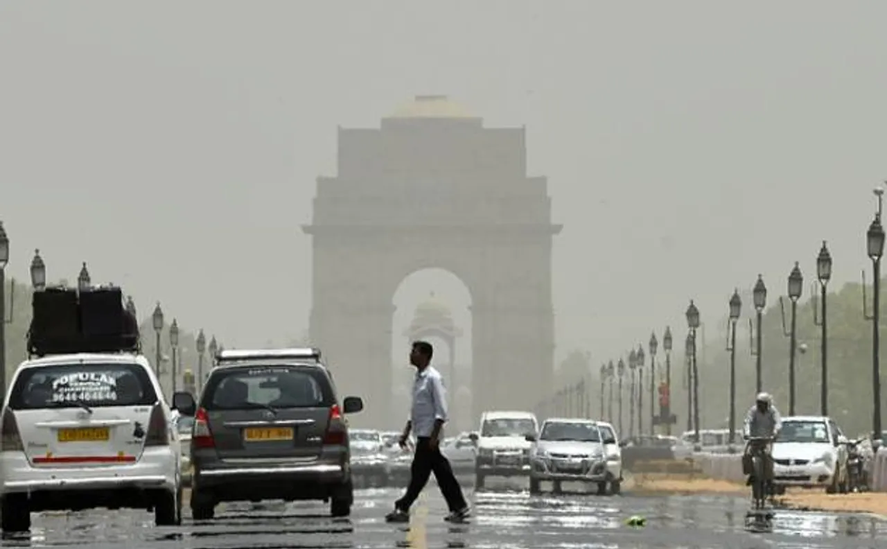 Mercury drops to 39.9 deg C; respite for Delhiites
