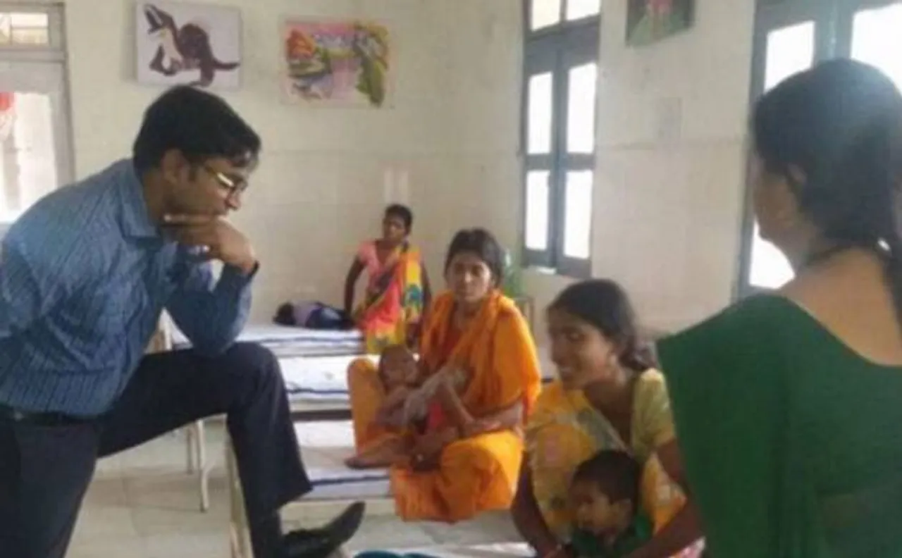 Young IAS officer slammed on Twitter for his arrogance while interacting with patients in hospital