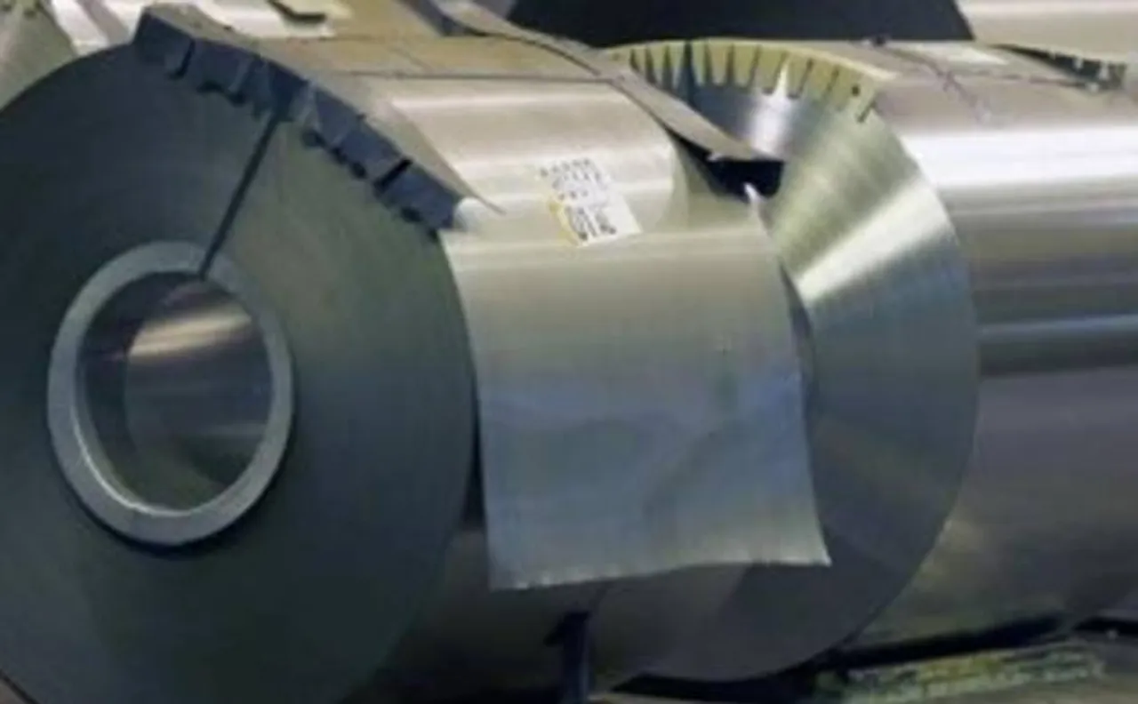 ArcelorMittal Q1 net loss down to $416 mn; reports higher debt