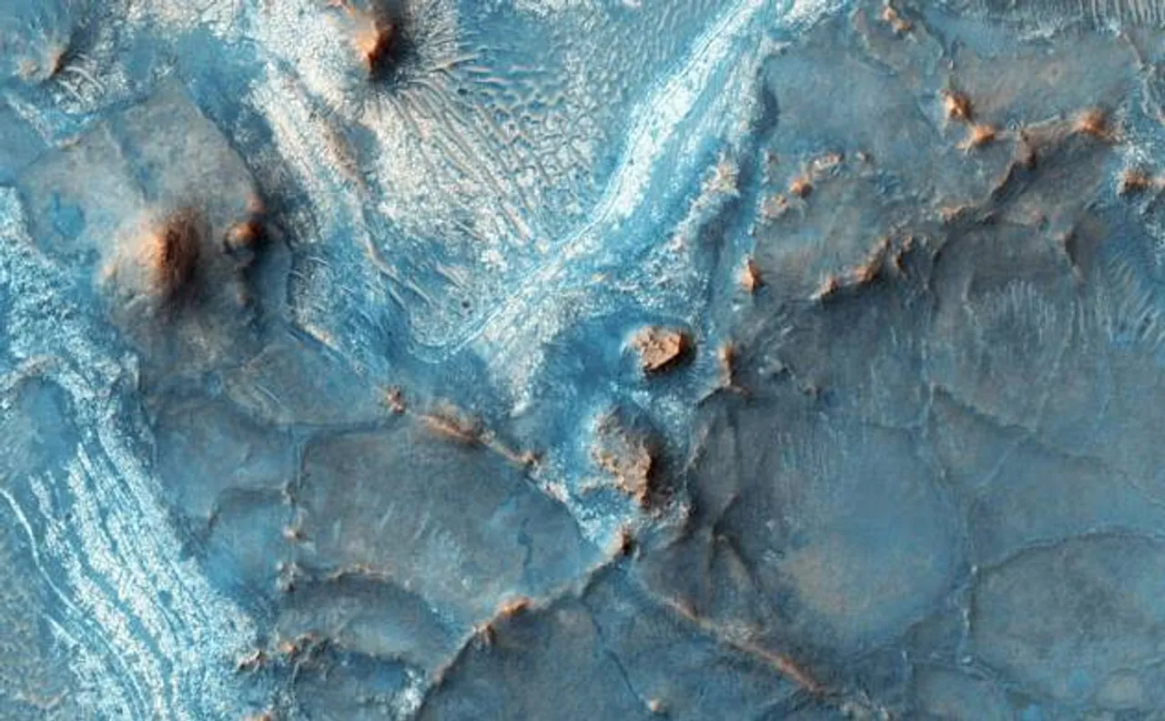 Check out the awesome picture of colourful Nili Fossae on Mars