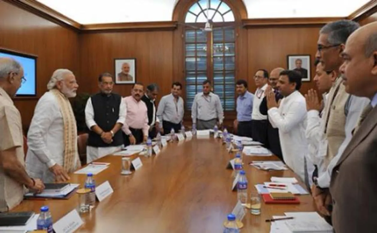 UP CM Akhilesh Yadav meets PM Narendra Modi in Delhi to discuss drought situation