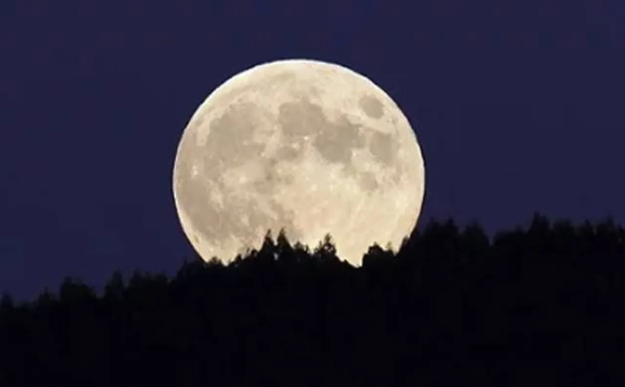 Does full moon really affect us? Finds out this study