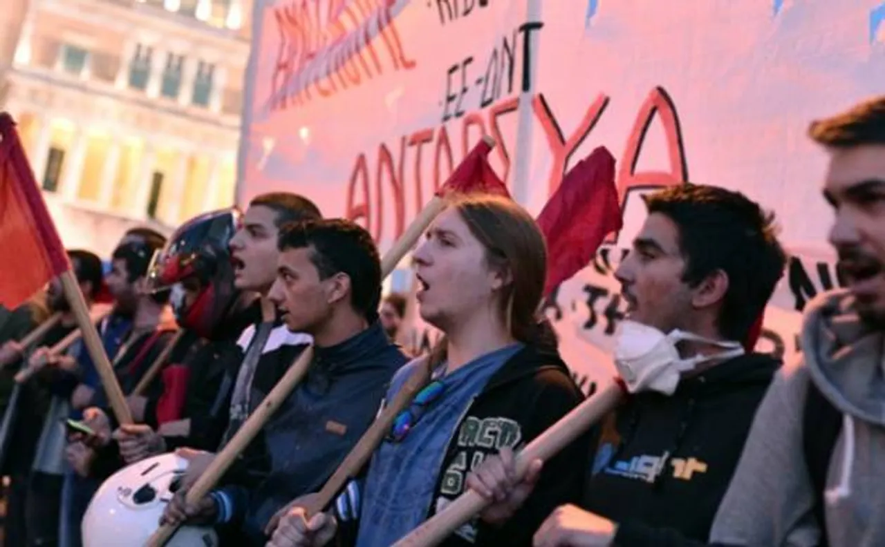 Greek parliament approves controversial pension, tax reforms