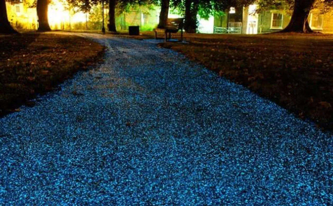 Scientists develop solar-powered light-emitting cement with a life of 100 years