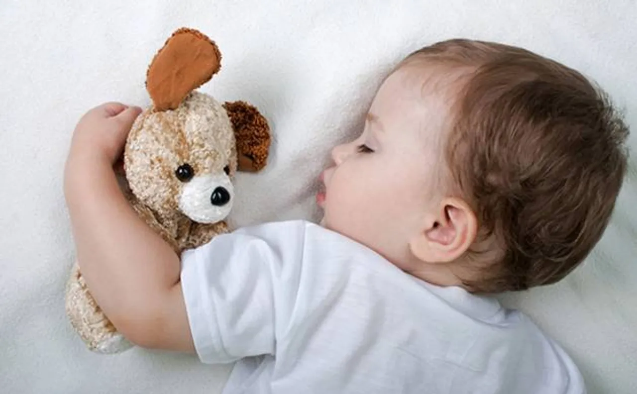 Does Full Moon interferes with children's sleep?
