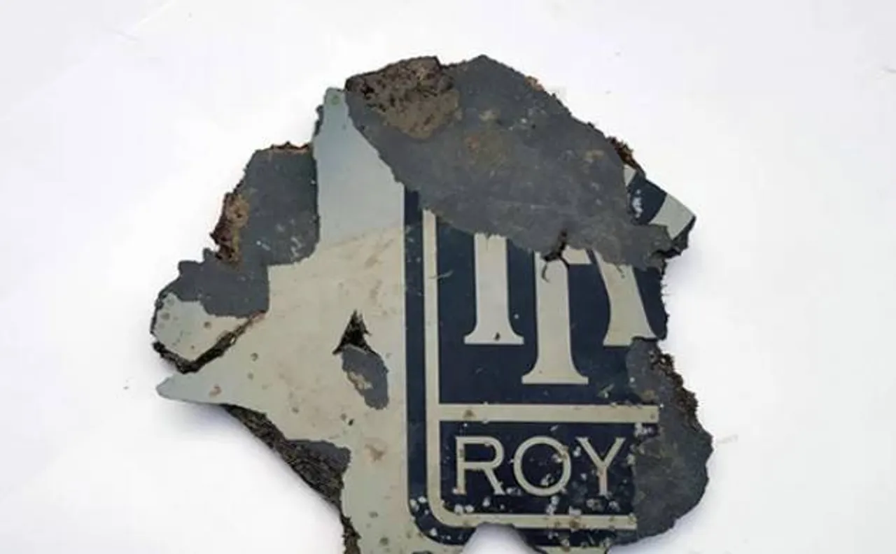 Two more pieces found almost certainly from the missing flight MH 370
