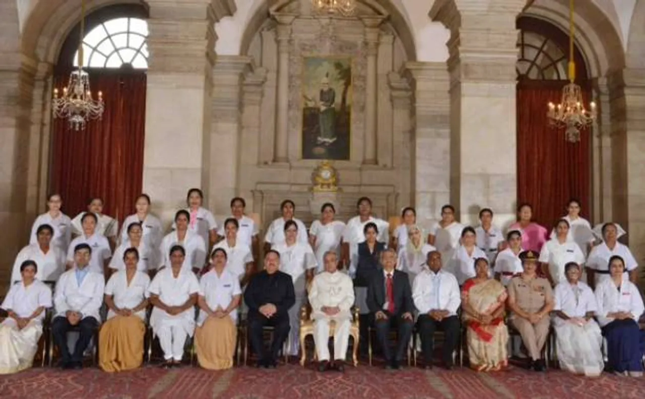International Nurses Day: Trauma Nurse Coordinator in AIIMS wins Florence Nightingale Award