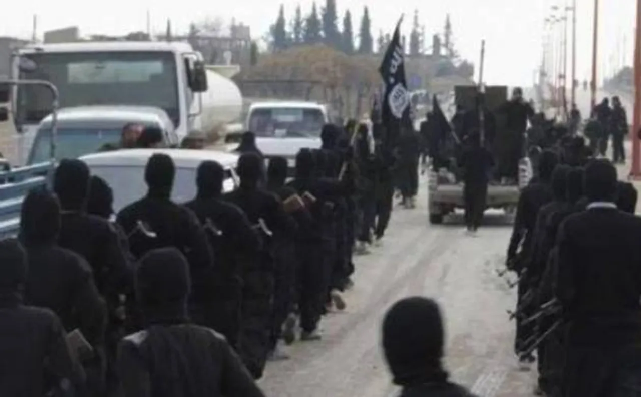 ISIS kills at least five in Iraq suicide raid