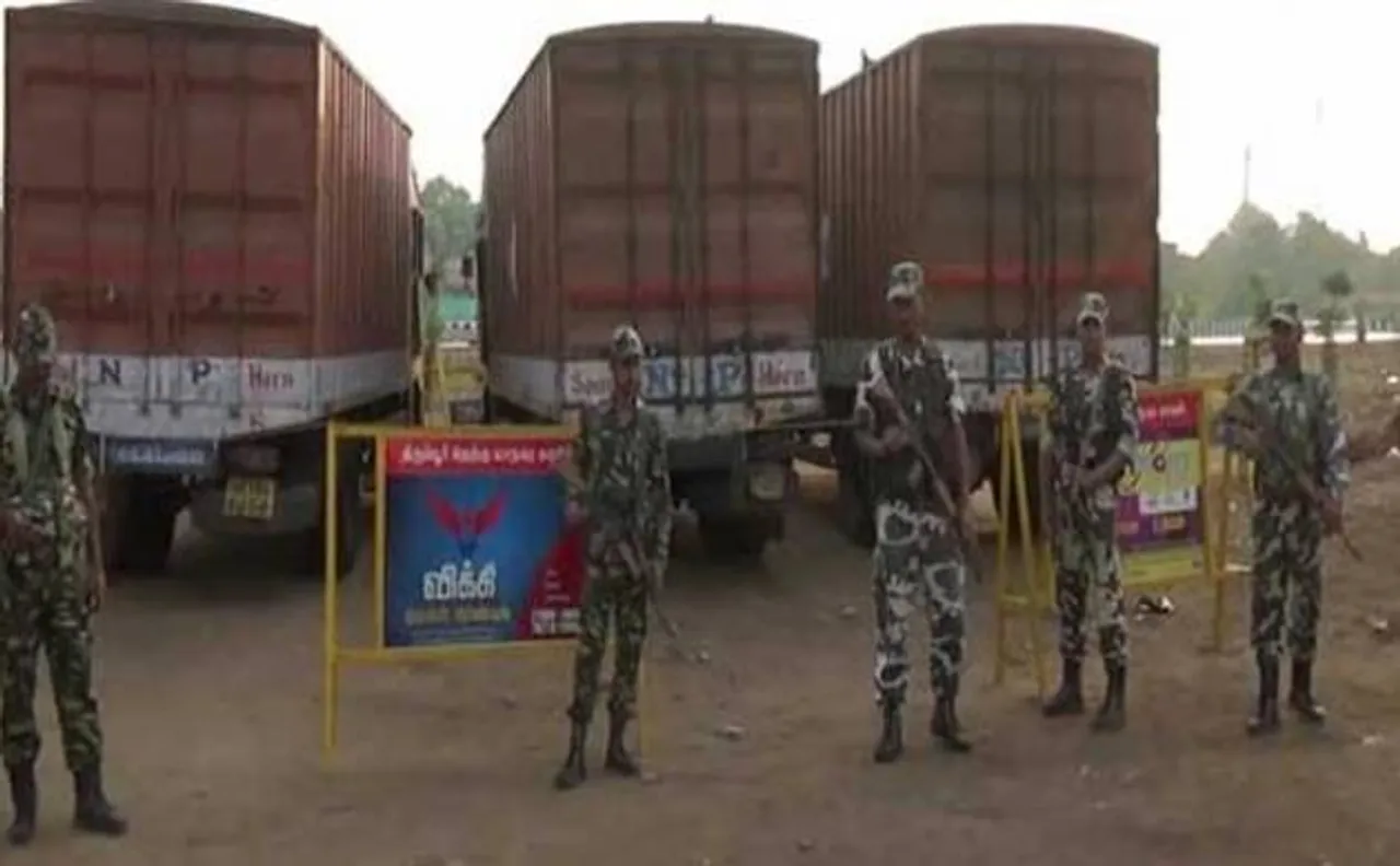 Tamil Nadu polls 2016: Election officials seize Rs 570 cr from 3 containers