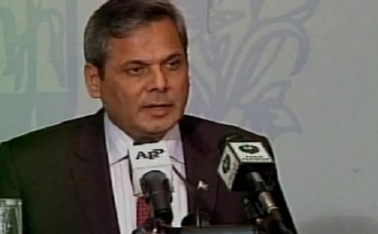India trying to 'exonerate' Samjhauta blasts suspects: Pakistan