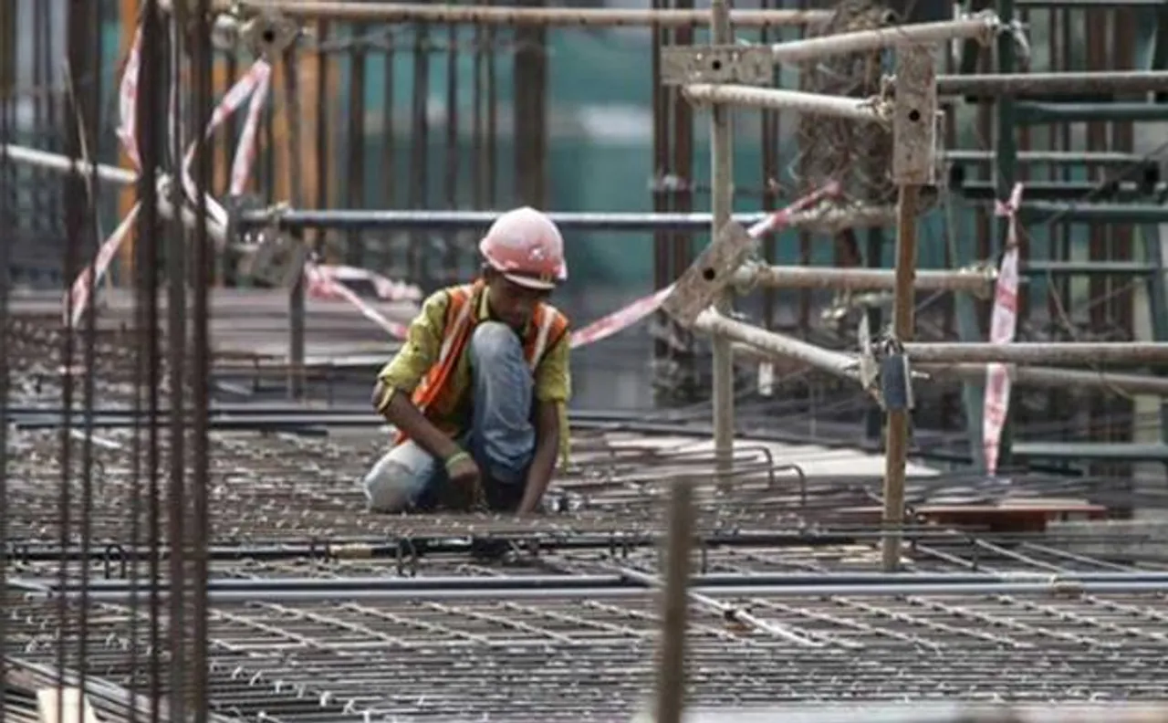India to grow at 7.5% in 2016, 2017: Moody's