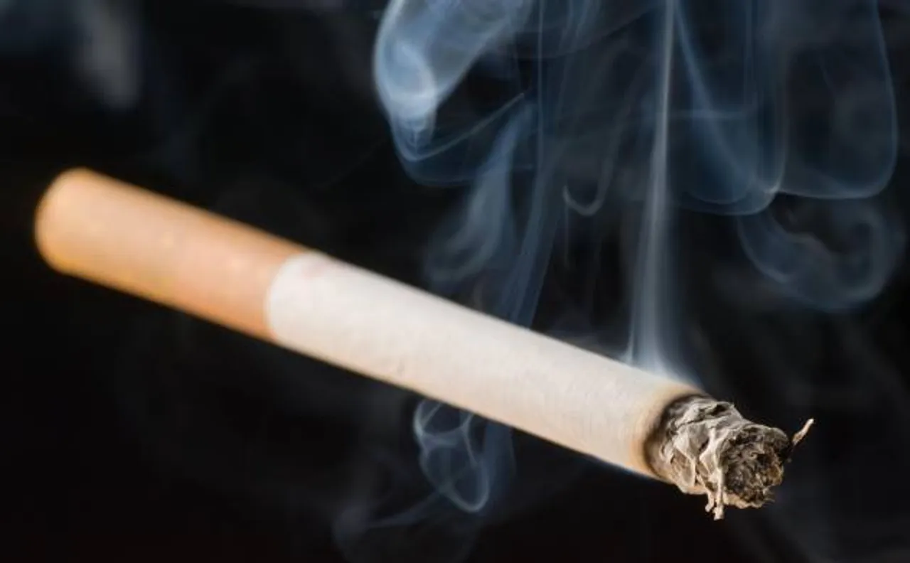 A recent study has revealed that smoking does help in weight loss