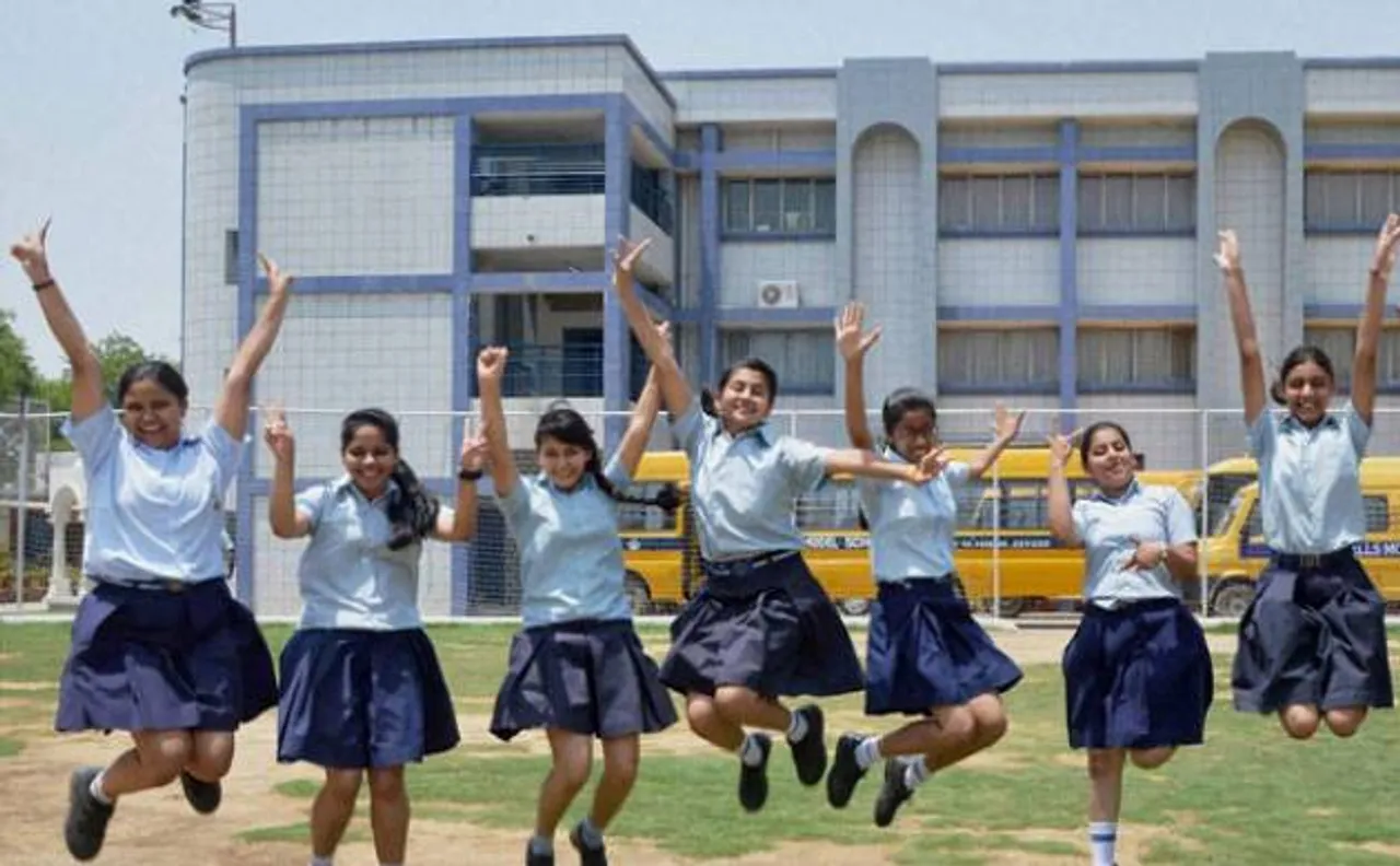 CBSE Class 12 result 2016 declared, check your results at cbseresults.nic.in and cbse.nic.in