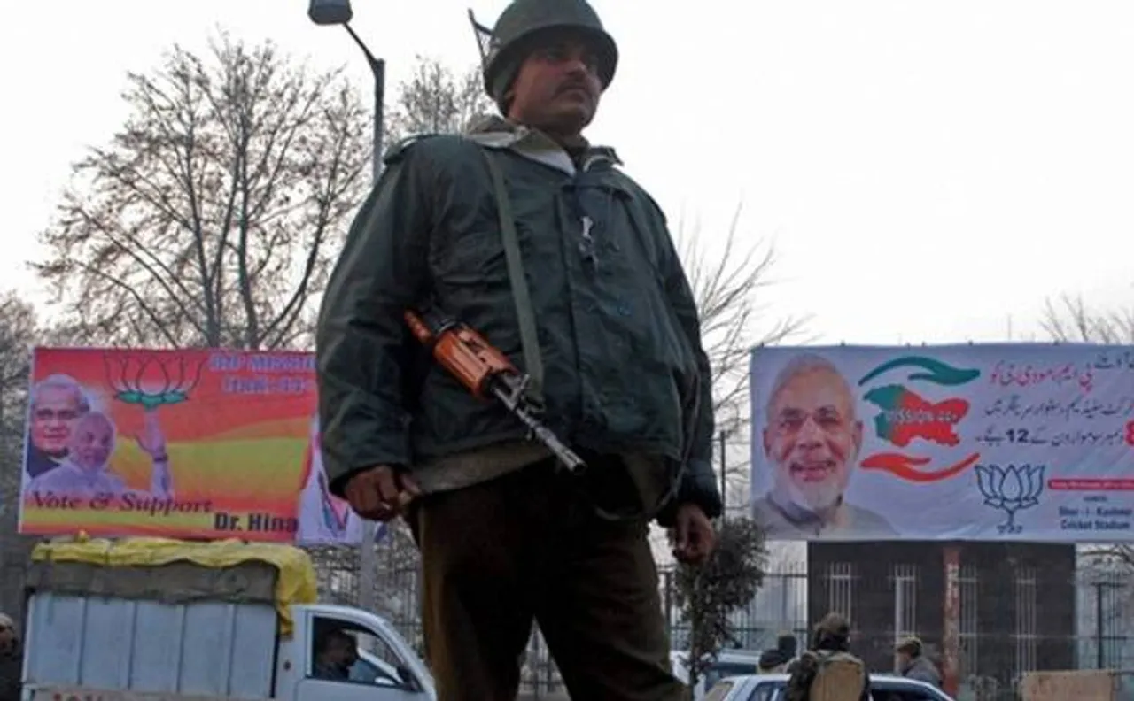 Srinagar on high alert: In two hours, three policemen killed by militants 