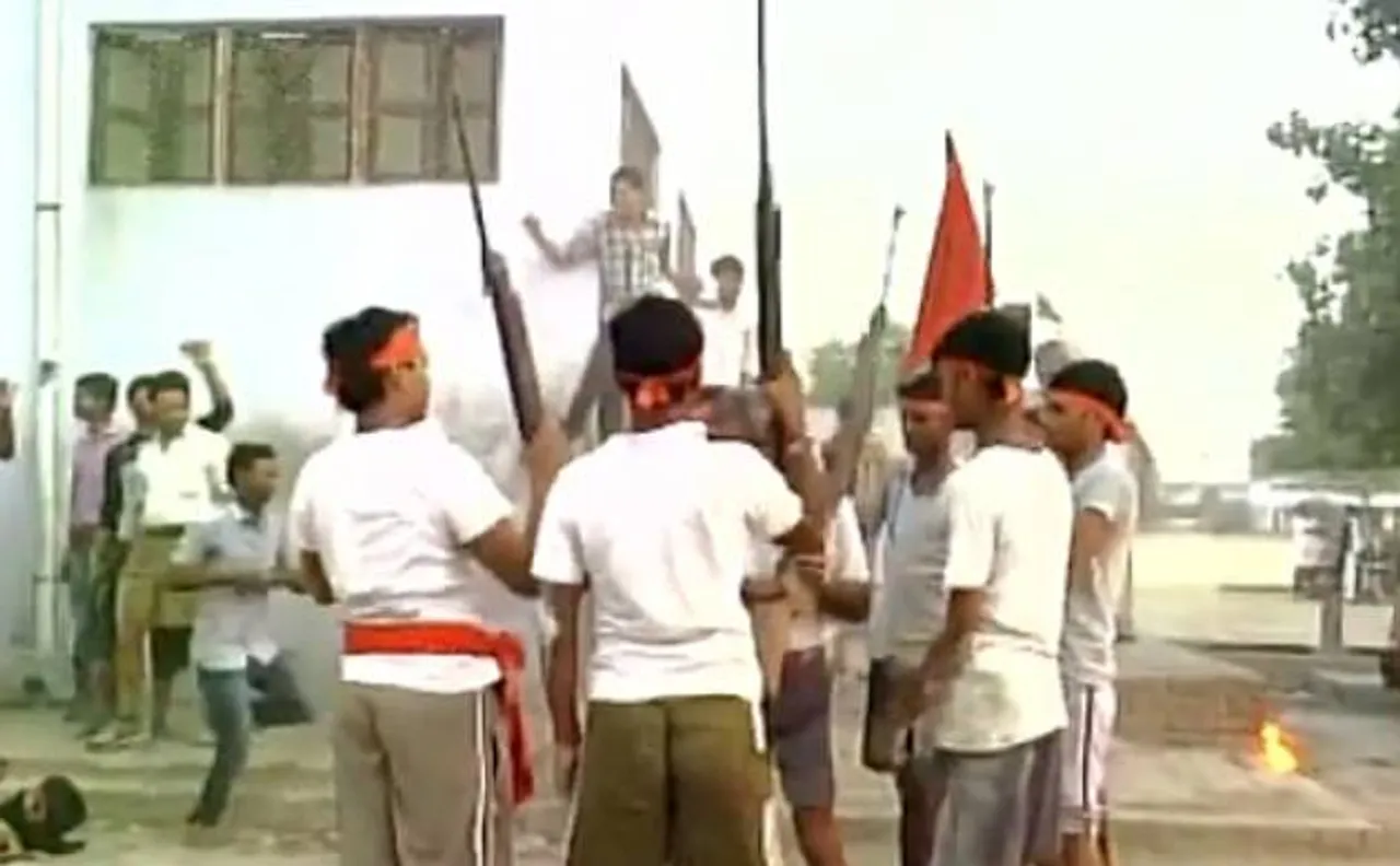 Video: Bajrang Dal activists shoot at 'skull-cap wearing Muslims'