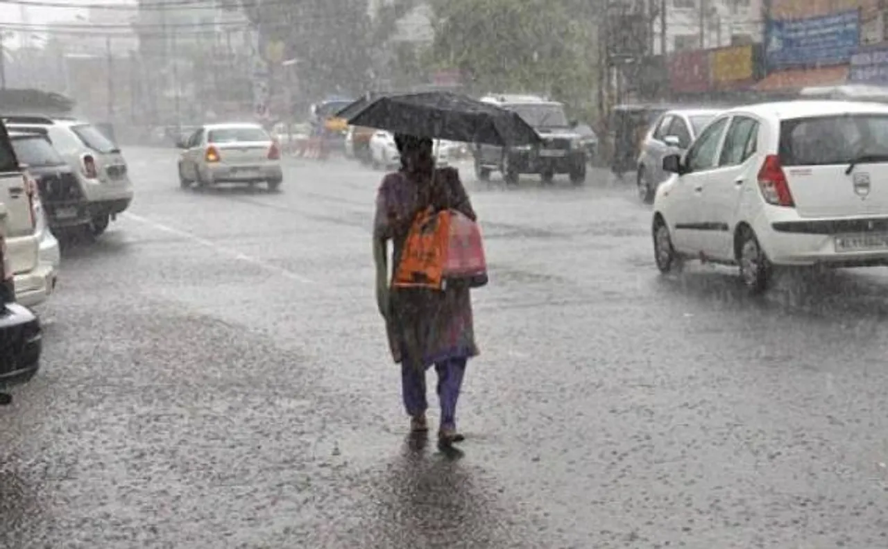 Sudden rains bring relief to national capital from scorching heat