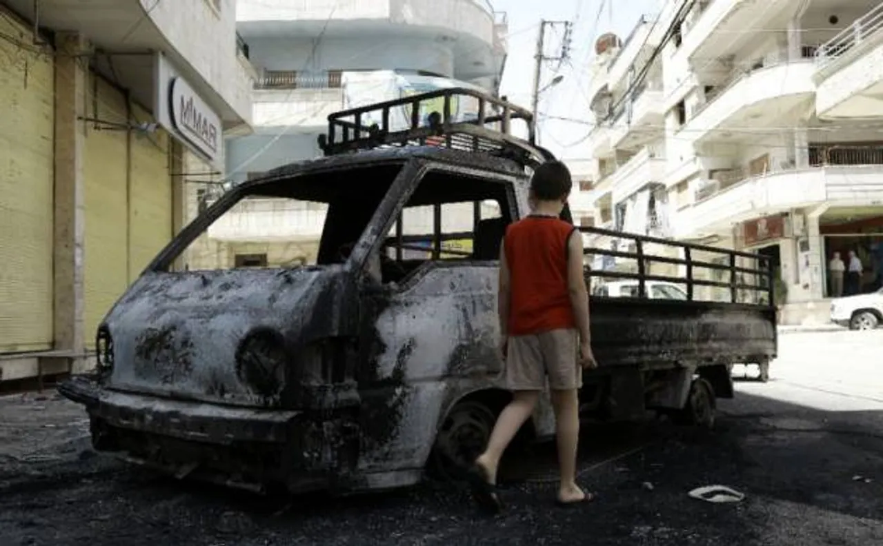 Bombs kill more than 100 in Syria regime strongholds: new toll