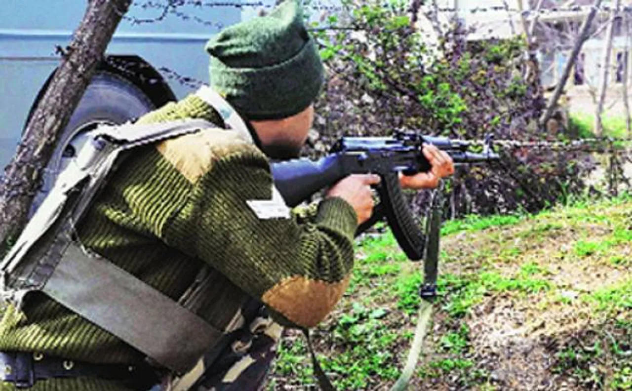 Policeman guarding National Conference leader killed by militants in Pulwama