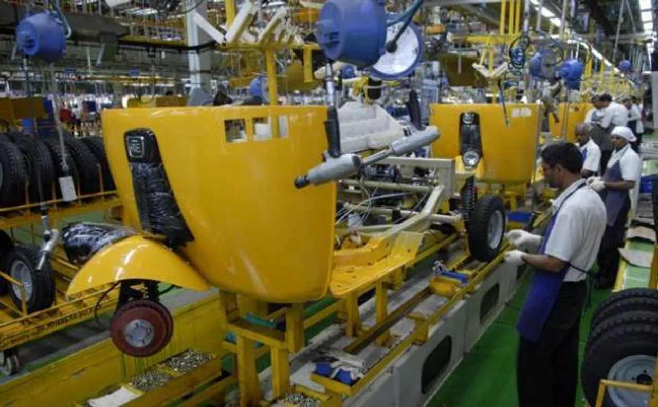 Bajaj Auto reports 29.18% increase in net profit to Rs 803.06 crore for Q4