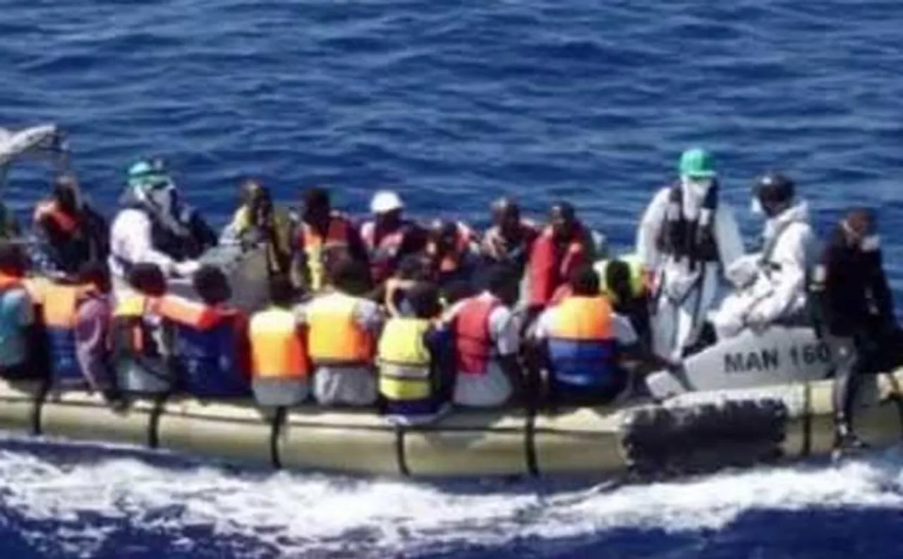 Survivors say 100 migrants missing in shipwreck off Libya: IOM