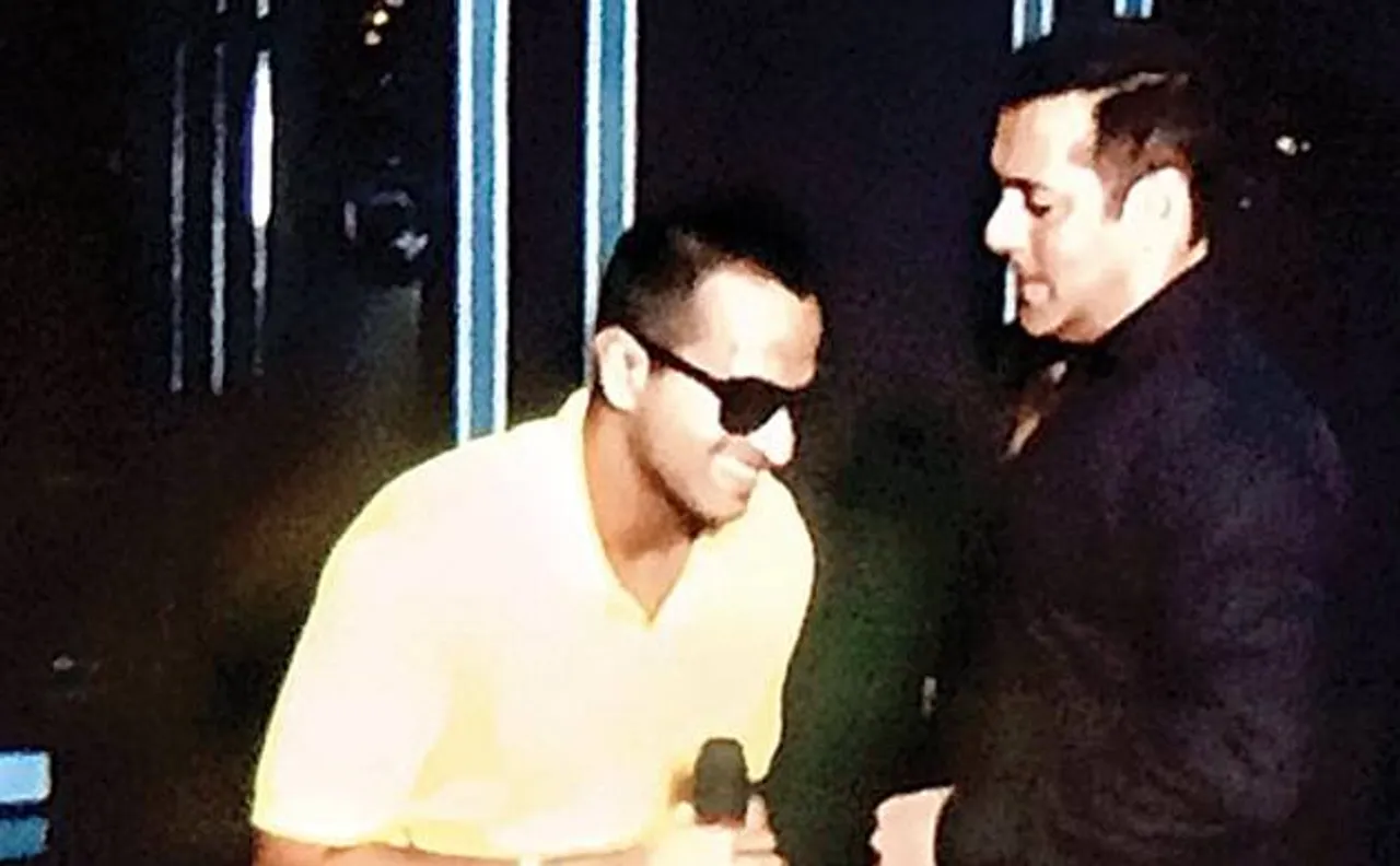 Salman Khan delights visually impaired fan Jugpreet Bajwa with surprise visit