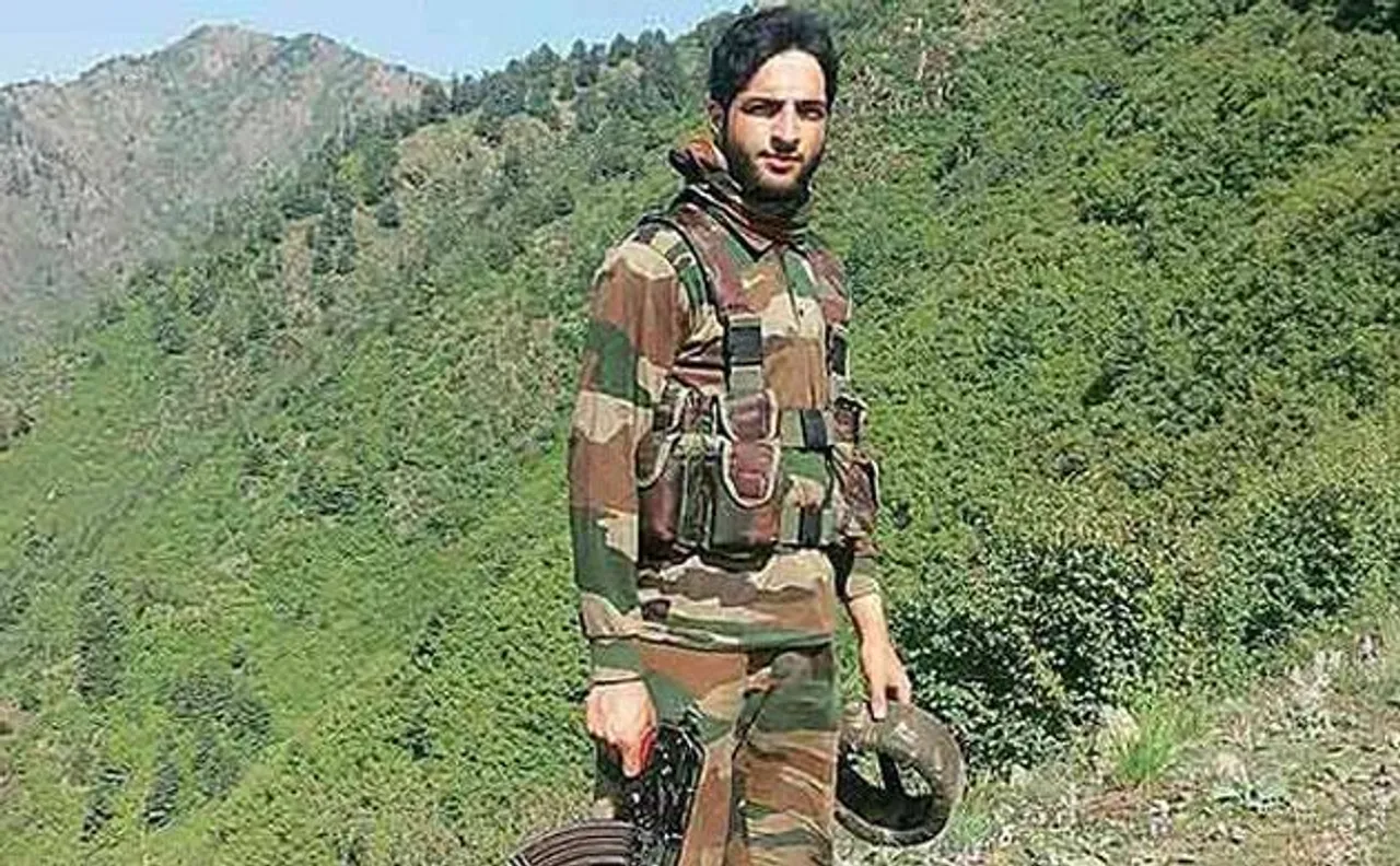 Tariq Pandit, close aide of Hizbul Mujahideen commander Burhan Wani, surrenders in south Kashmir
