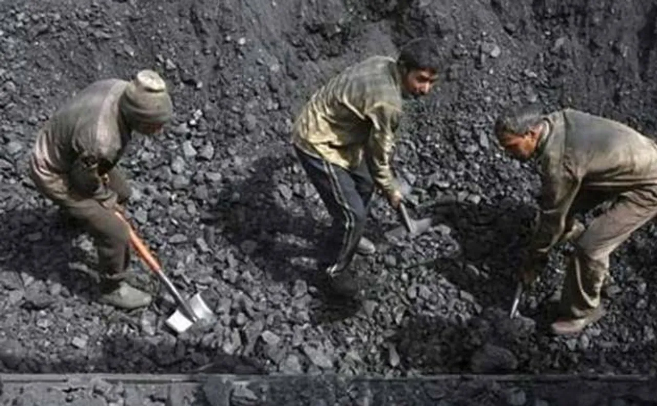 Coal India hikes coal prices; to earn additional Rs 3,234 cr in FY17