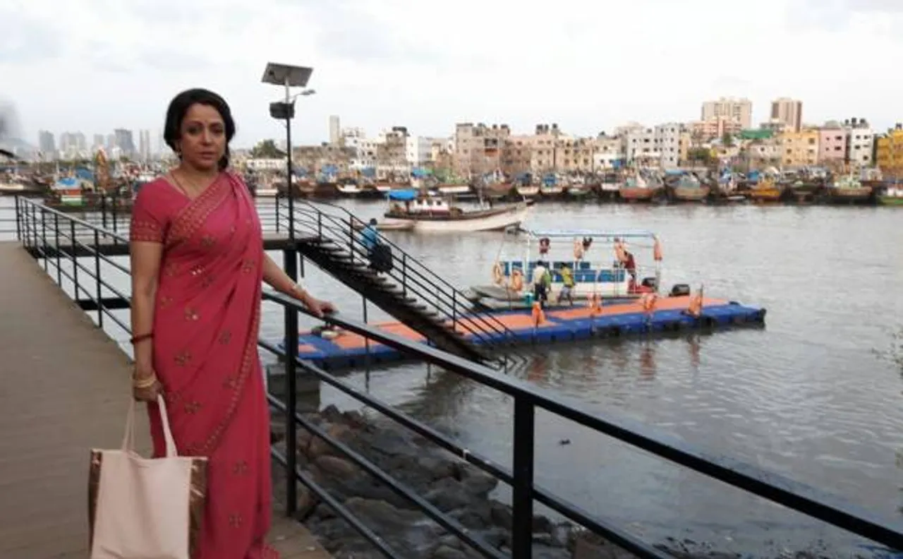 As Mathura burns in violence, Hema Malini first tweets shooting pics then deletes them