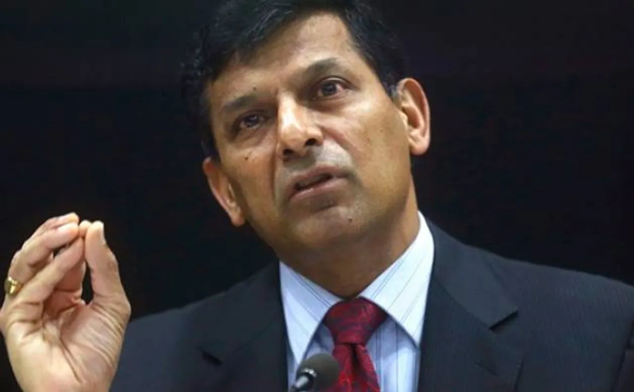 Raghuram Rajan announces RBI monetary policy review, keeps CRR, Repo rates unchanged