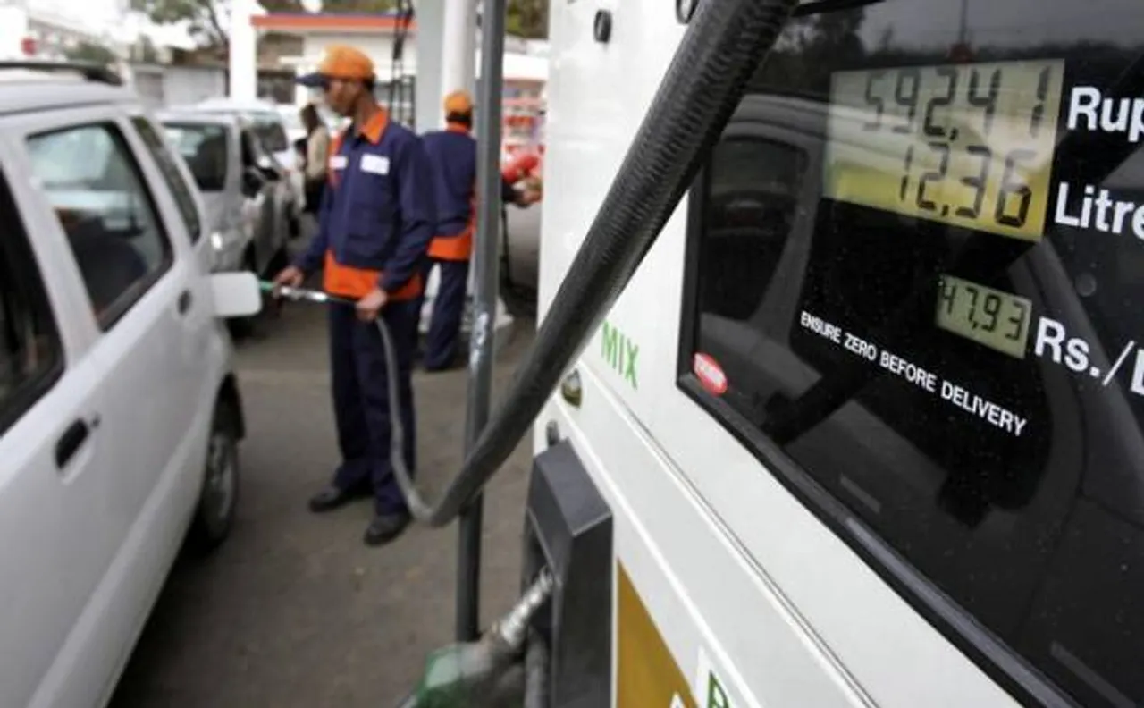 IOC, BPCL clinch deal with RIL, Essar to restart diesel buy