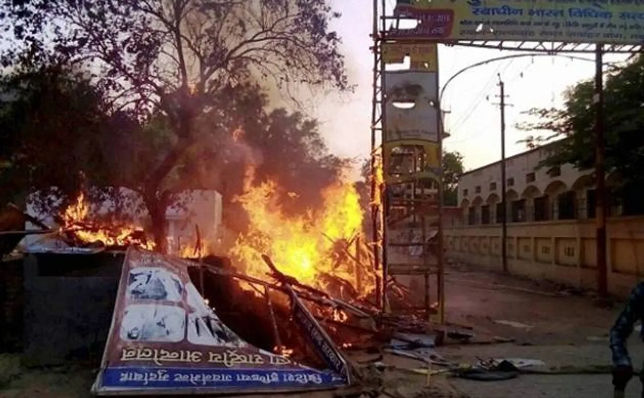Mathura violence: Sting has exposed UP govt, order CBI probe, says BJP