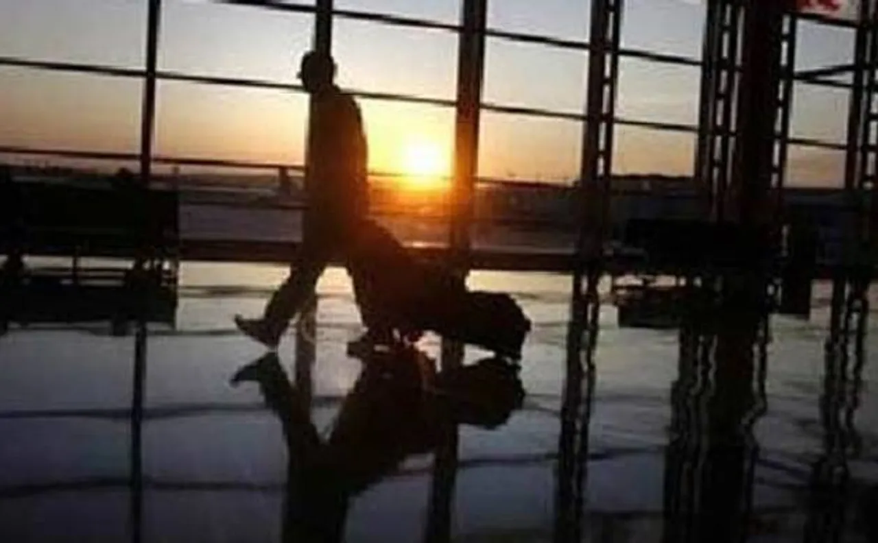 Cap on ticket cancellation charge, less baggage fee proposed
