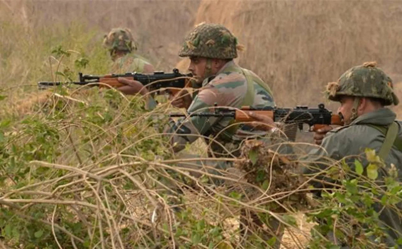 Two Pakistani smugglers killed, one apprehended by BSF on Punjab border
