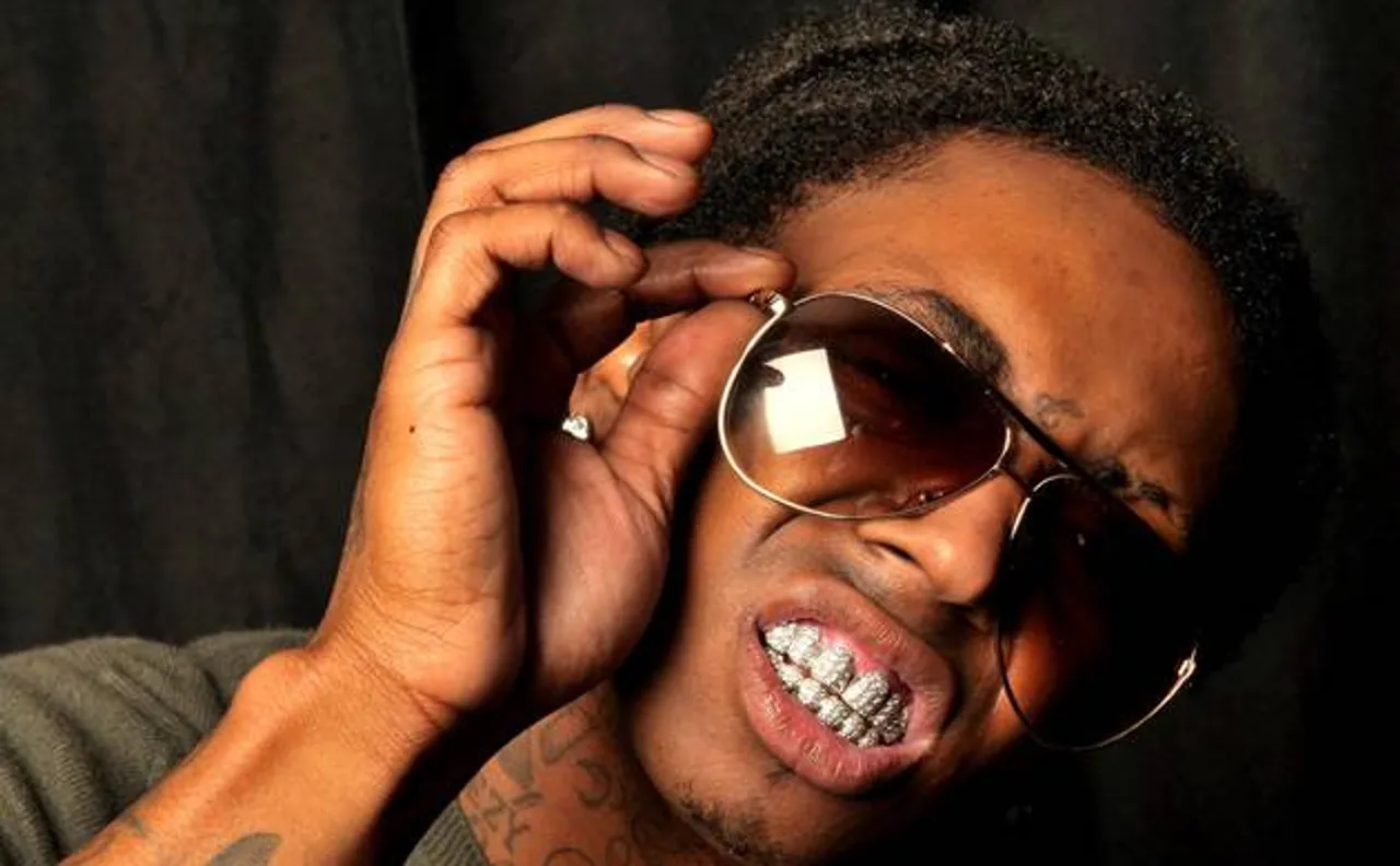 Lil Wayne hospitalised after suffering seizures mid-flight