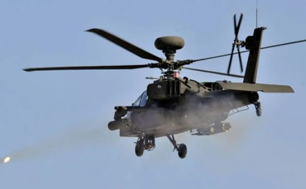 US Apache helicopters strike IS for first time in Iraq