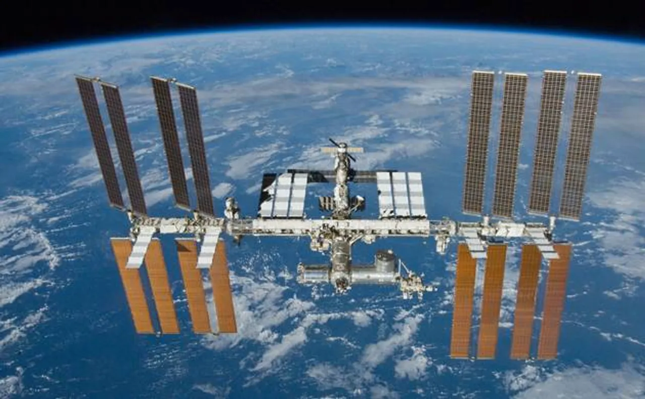 Soyuz capsule lands in Kazakhstan: 3 astronauts complete six-month on International Space Station